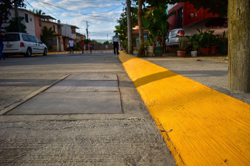 Jorge Sánchez inaugura la calle Río Mezcala en la colonia La Puerta