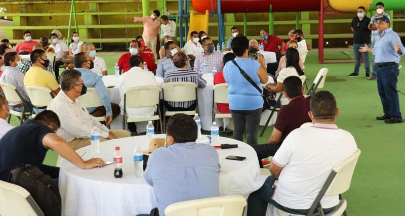 Recibe Manuel Añorve apoyo de la clase política y sectores  de Costa Grande