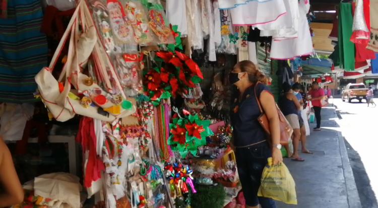 Hasta hoy se registra movimiento en venta de trajes típicos
