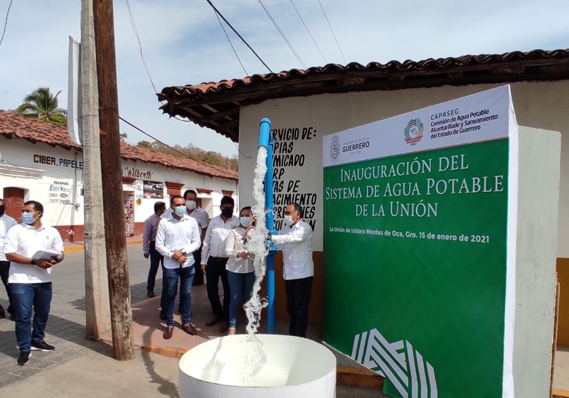 AUTORIDADES INAUGURAN SISTEMA DE AGUA POTABLE EN LA UNIÓN