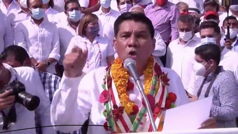 Se registra Mario Moreno como Precandidato del PRI