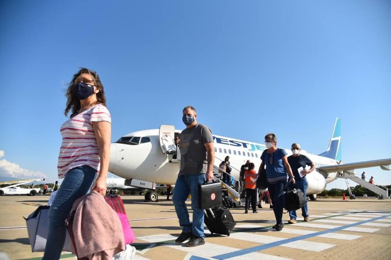 Llega primer vuelo de la temporada de la línea aérea Westjet