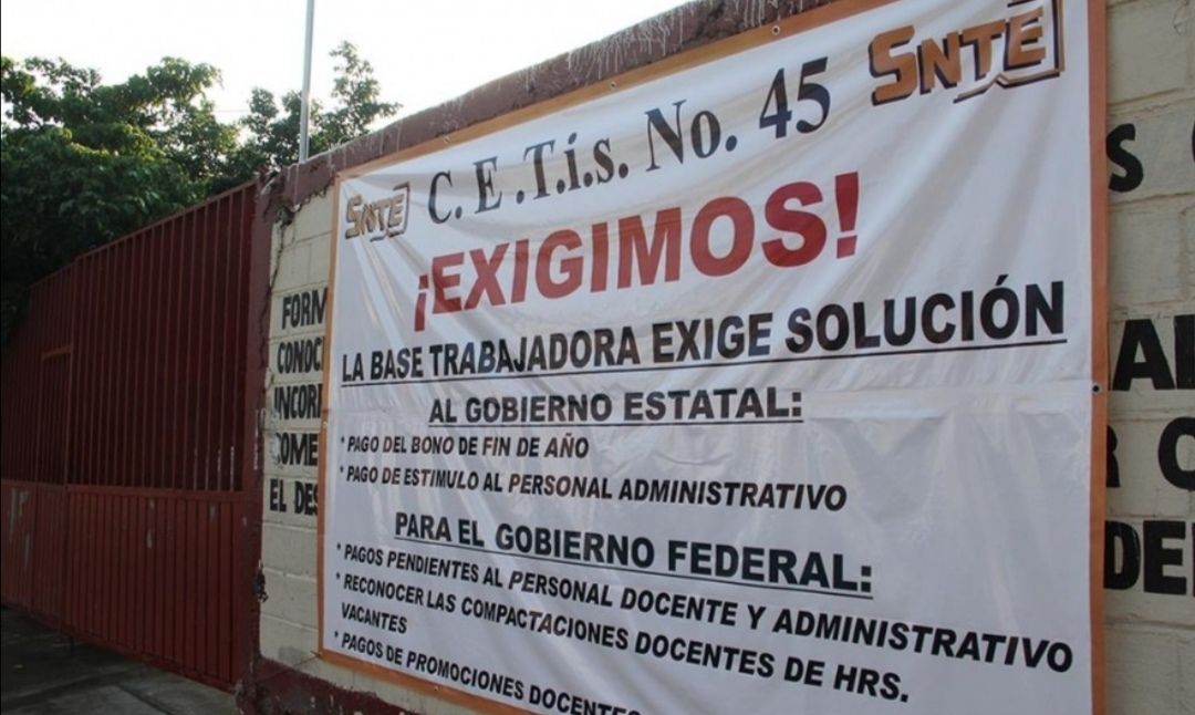 Cetis Zihuatanejo, se suma a exigencia del bono decembrino