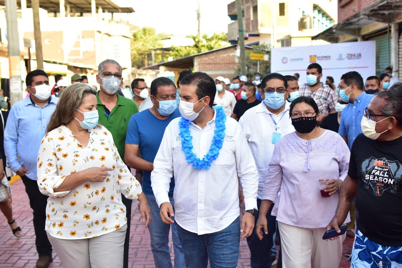 Agua de Correa se rejuvenece con nueva calle pavimentada de 187 metros lineales
