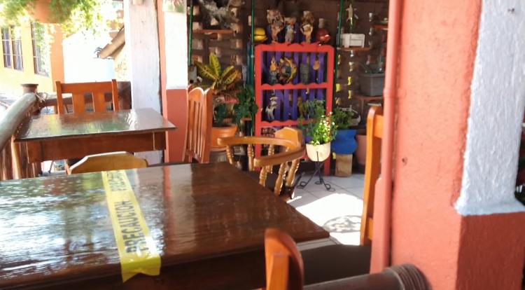 Incierta economía de restaurantes el 14 de febrero, por semáforo