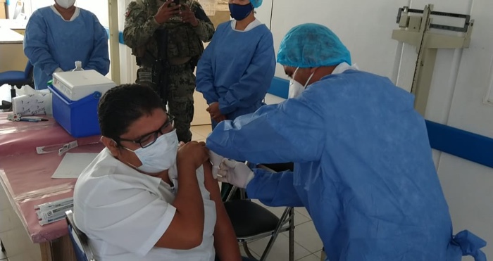 99.96% de personal médico vacunado contra COVID19 en Guerrero