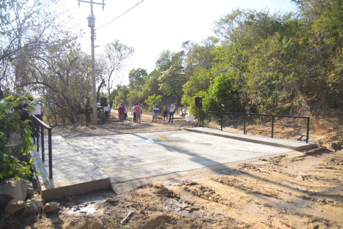 Se inaugura pavimentación de circuito en colonia Ampliación La Presa II