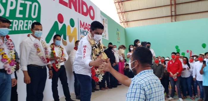 Recibe Mario Moreno adhesión de líder morenista de Tierra Caliente