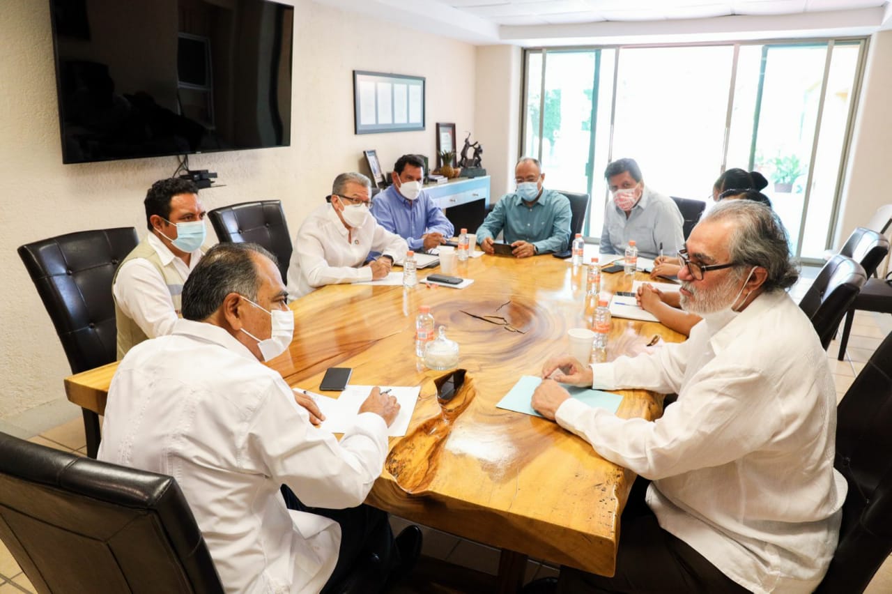 ALISTAN ESTRATEGIA DE VACUNACIÓN PARA SECTOR EDUCATIVO EN GUERRERO