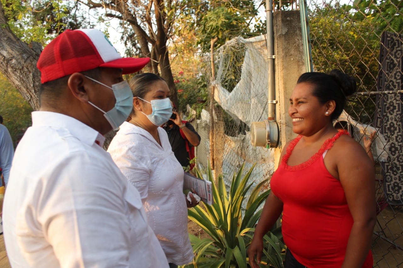 “Mi compromiso es mejorar los servicios de salud de Petatlán”: Javier Aguilar
