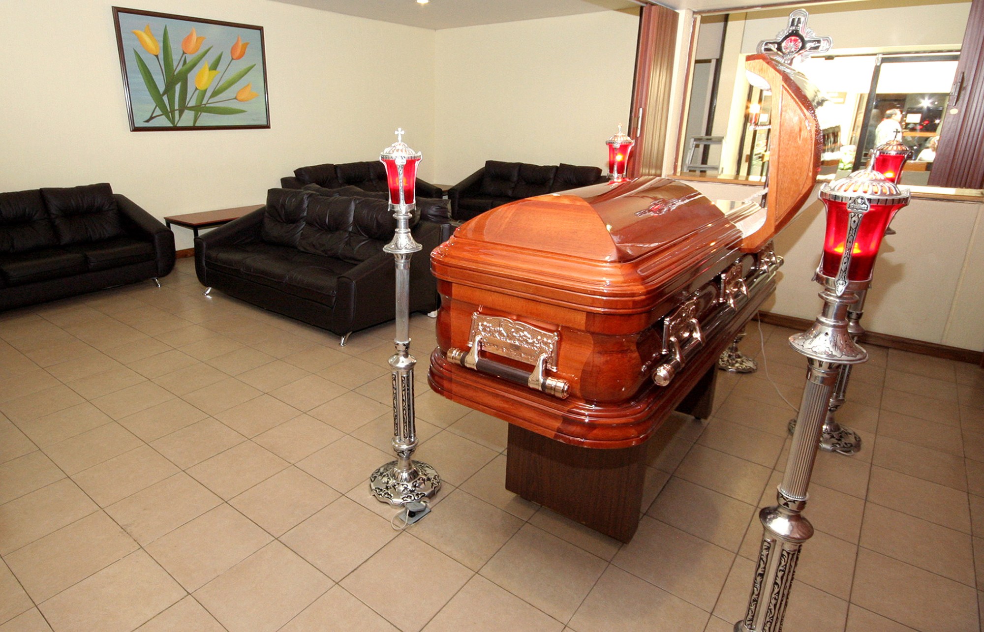 Morir sale caro, este el costo de los servicios funerarios