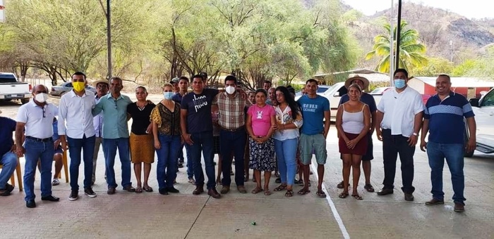 Comienza recorridos de campaña en comunidades Crescencio Reyes