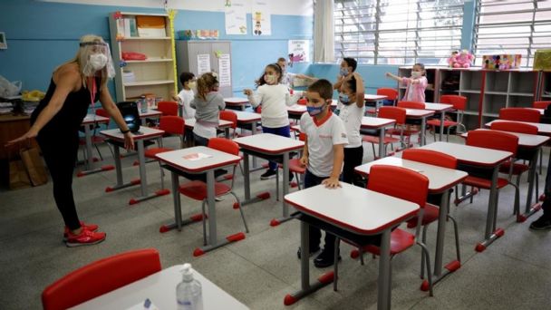 Piden padres garantizar la bioseguridad en regreso a clases
