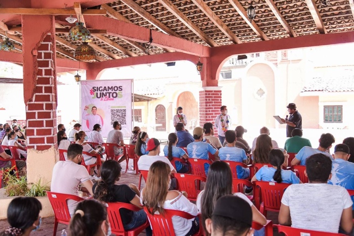 SE REÚNE JS CON SECTOR CULTURAL Y ARTÍSTICO DE ZIHUATANEJO