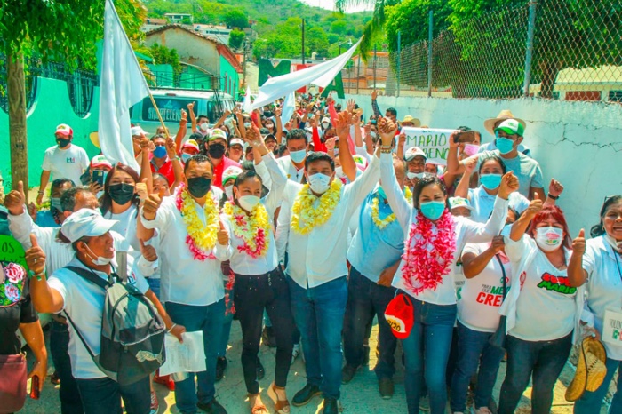 Buscar que familias de migrantes tengan mejores condiciones, compromiso de Mario Moreno