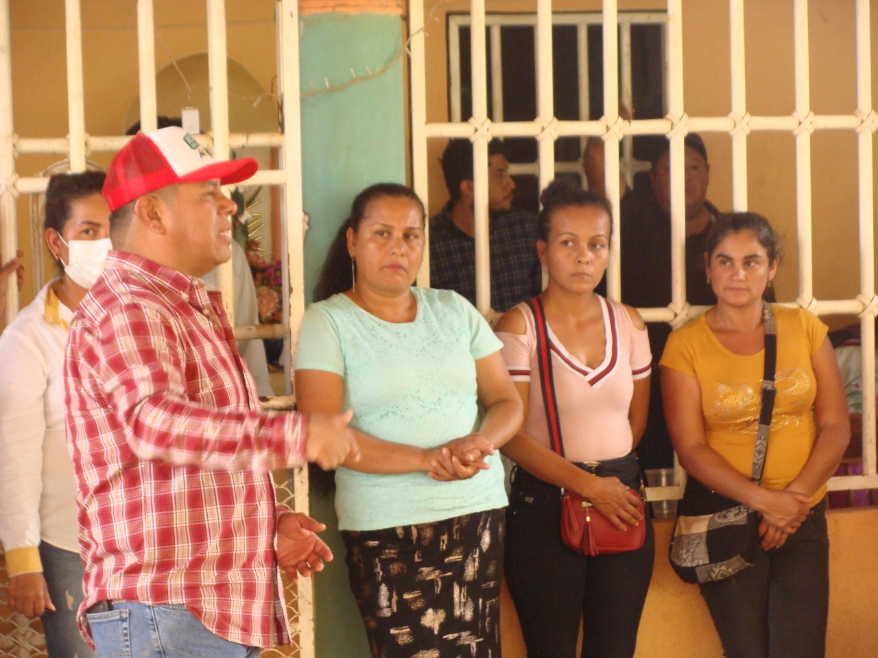 Javier Aguilar “El Tocumbo” se mantiene en las preferencias de los habitantes