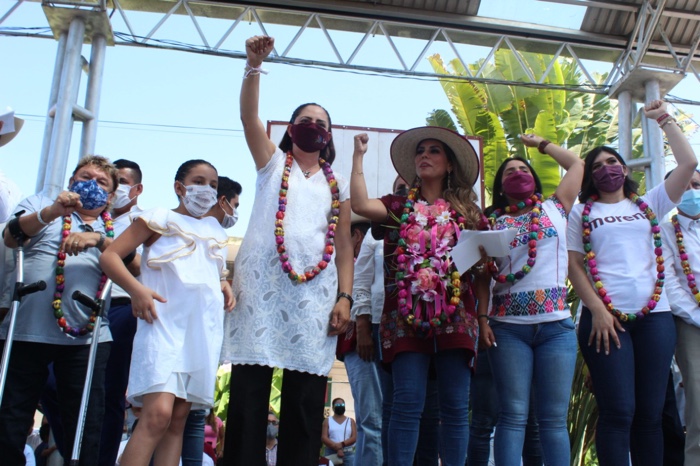 A unos días de consumar el triunfo está la candidata de MORENA Leticia Rodríguez en Petatlán