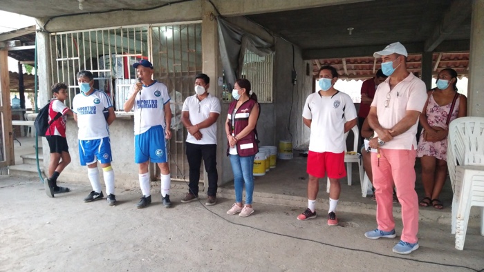 Campos municipales dignos, piden deportistas a Maricarmen Cabrera
