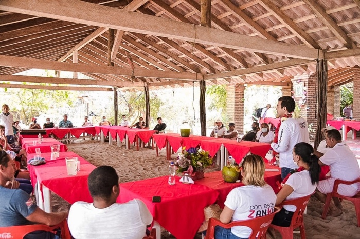 JS se compromete a seguir mejorando las condiciones de playa Las Gatas.