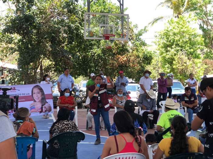 La sierra de Zihuatanejo tiene dignidad y con MORENA llegará el desarrollo