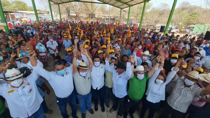 Respaldan los Bienes Comunales de Cacahuatepec el proyecto de Mario Moreno Arcos
