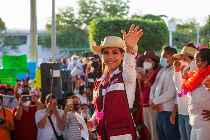 “Tenemos que trabajar con el corazón para servir a la gente, porque el pueblo es el que manda”, afirma Evelyn Salgado Pineda