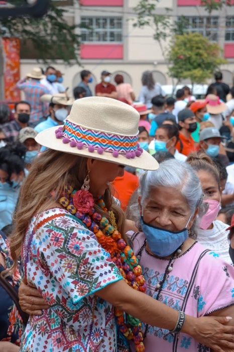 Con amor y unidad Guerrero saldrá adelante, afirma Evelyn Salgado Pineda en recorrido de agradecimiento por la región Norte