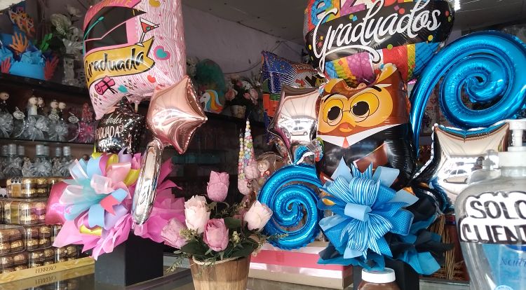 Es poca la venta de artículos para las clausuras escolares