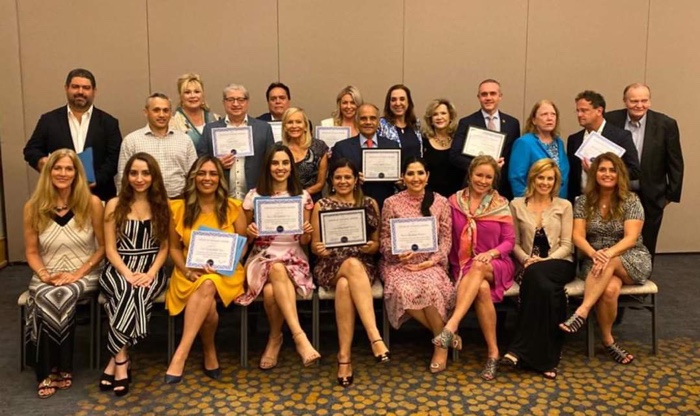 A.C. en Washington entrega reconocimiento al Senador Añorve