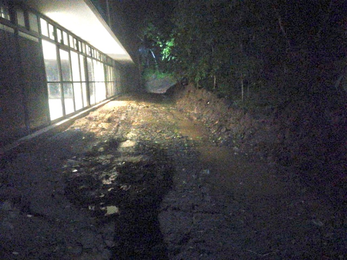 Sigue filtrándose agua pluvial a instalaciones del Tecnológico de la Costa Grande