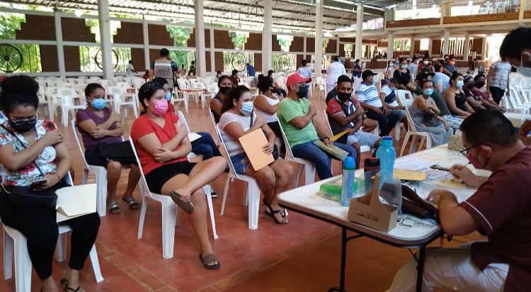 También se han registrado desmayos en Petatlán durante vacunación