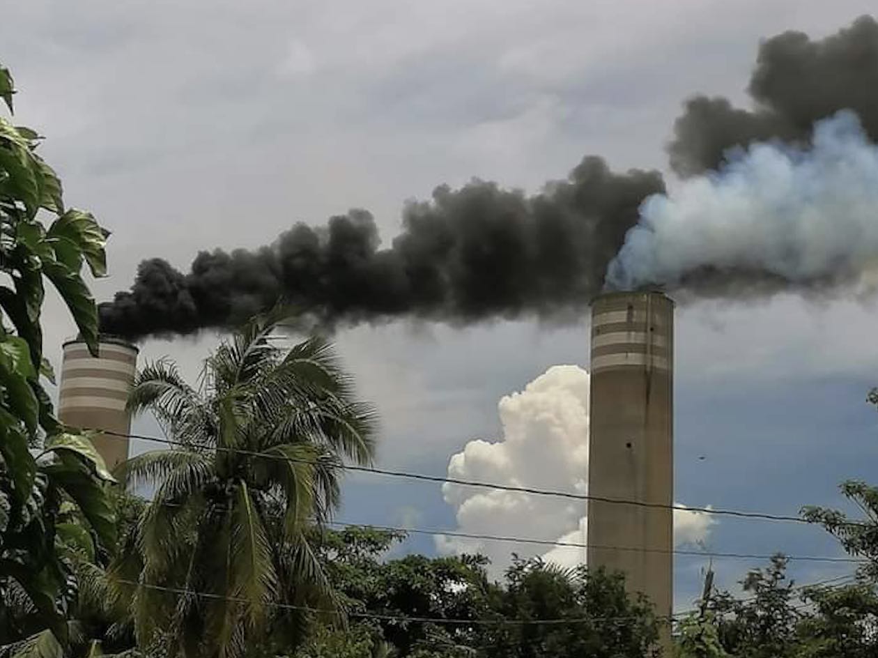Ecocidio y fumarolas negras las afectaciones de años de la Termoeléctrica de Petacalco