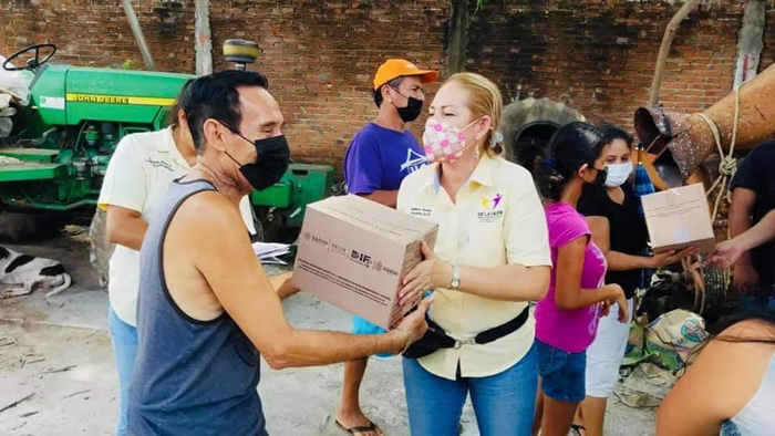 DIF Municipal lleva apoyo alimentario a más comunidad de La Unión