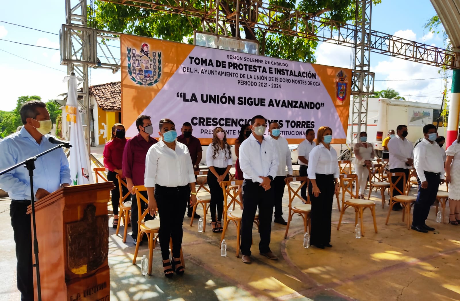 Rinde protesta Crescencio Reyes como presidente municipal de La Unión