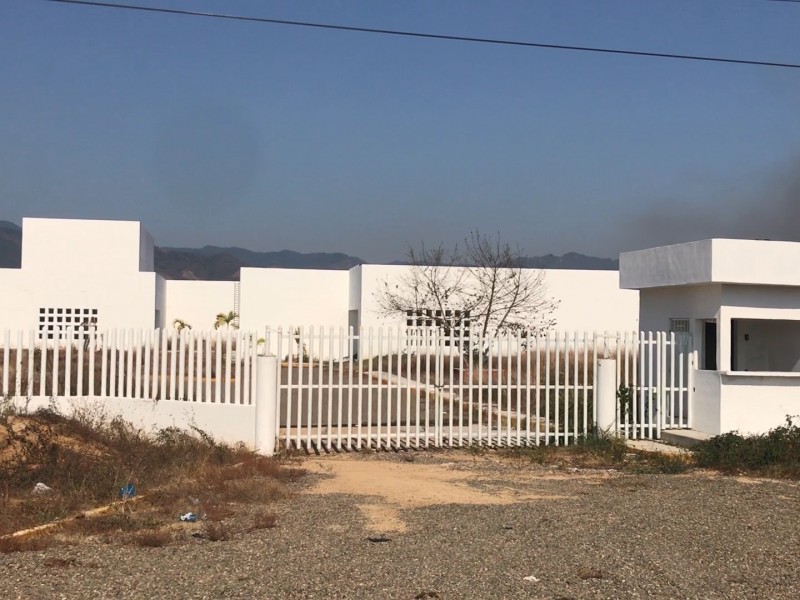 No tiene agua y conexión al oxígeno, nuevo hospital de Petatlán