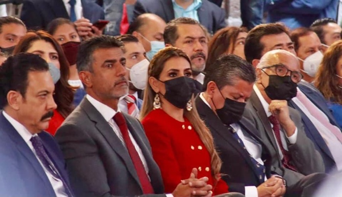Desea Evelyn Salgado Pineda éxito al nuevo gobierno de Michoacán