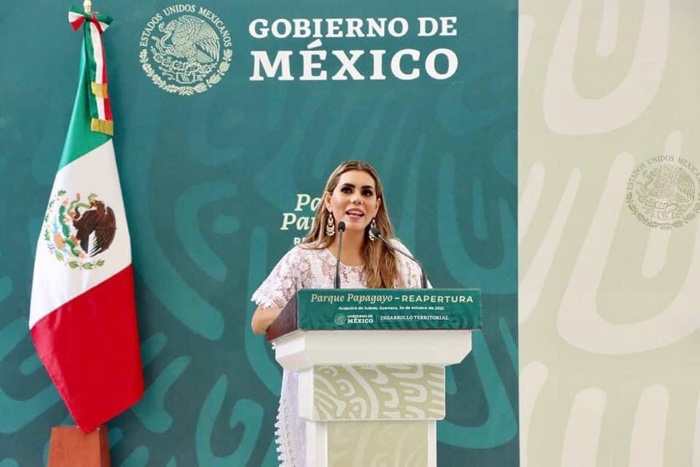 Anuncia gobernadora venta de inmuebles y camionetas blindadas