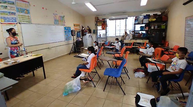 Implementan tres filtros obligatorios para ingresar a clases