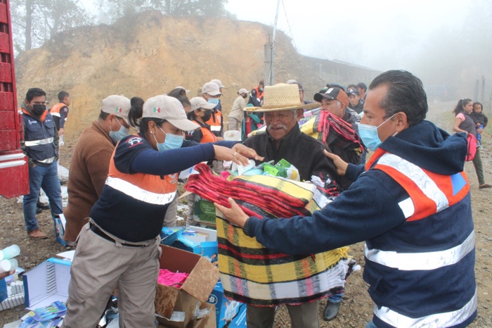 Gobierno de Guerrero entregó ayuda a familias afectadas por bajas temperaturas