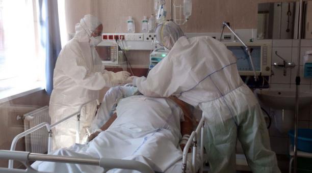 Contagiados de COVID-19 al menos 48 trabajadores del Hospital General en Zihuatanejo