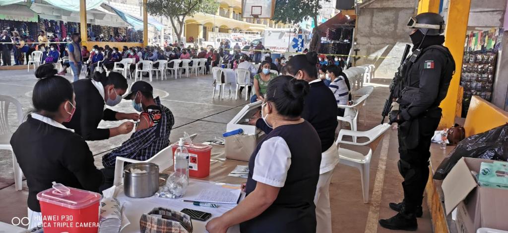 Policía Estatal otorga seguridad en Jornada de Vacunación contra COVID-19