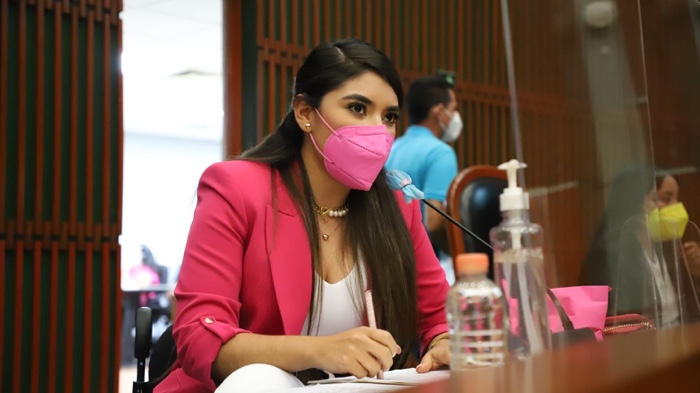 CELEBRA DIPUTADA ELZY CAMACHO IMPORTANTE  DERRAMA DE RECURSOS EN TIERRA CALIENTE EN 2022