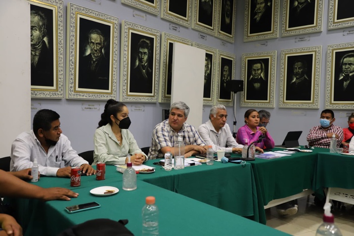 SOSTIENEN DIPUTADOS ENCUENTRO PARA LA RECONCILIACIÓN DEL CONCEJO COMUNITARIO DE AYUTLA DE LOS LIBRES