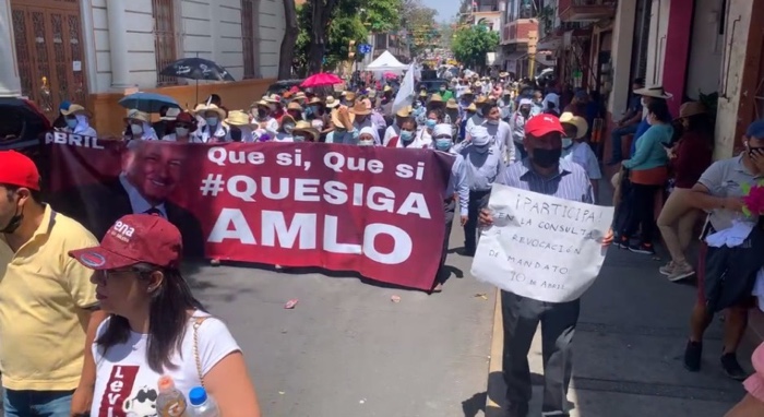 Mega marcha en Guerrero en favor de AMLO
