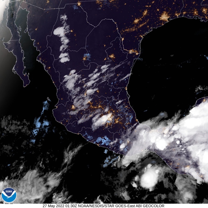 ZONA DE BAJA PRESIÓN EVOLUCIONARÁ A CICLÓN TROPICAL FRENTE A COSTAS DE OAXACA Y GUERRERO