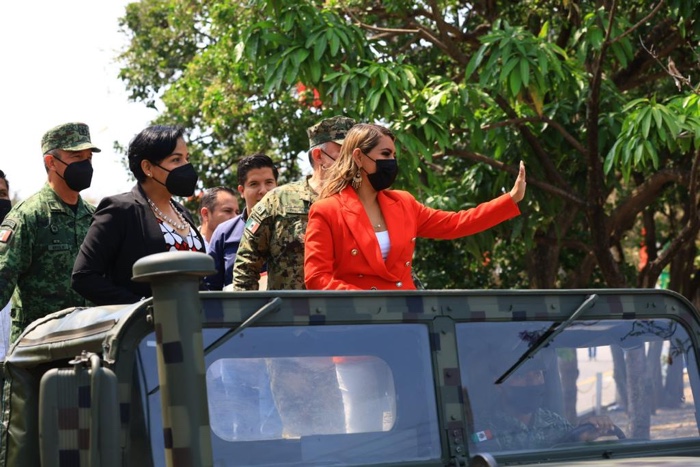 Conmemora gobernadora Evelyn Salgado Pineda con mandos militares el 160 Aniversario de la Batalla de Puebla
