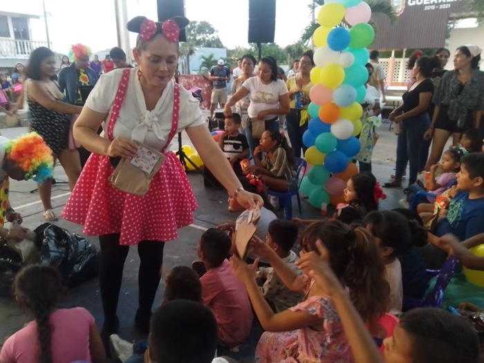 GOBIERNO DE LA UNION CELEBRA DÍA DEL NIÑO EN PETACALCO