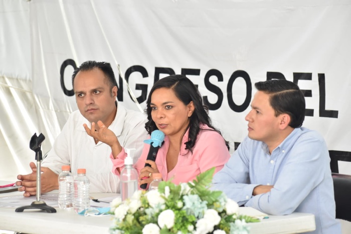 BEATRIZ MOJICA IMPULSA PROGRAMA DE BIBLIOTECAS DEPORTIVAS EN ESCUELAS PRIMARIAS