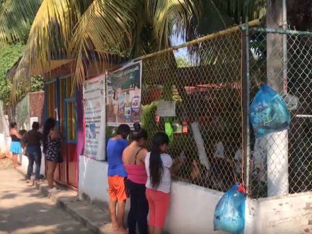 Se intentan robar a menor en Petatlán