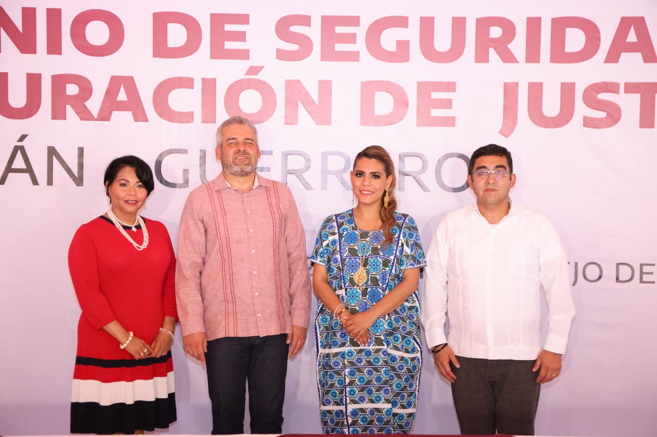 Gobernadores de Guerrero y Michoacán firman convenio “Paz y Desarrollo”